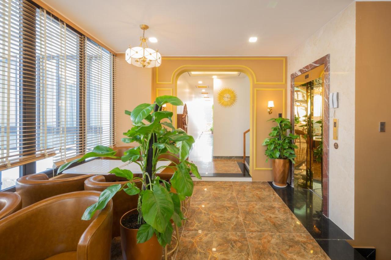 דה לאט La Fleur Premium Central Apartment Hotel מראה חיצוני תמונה